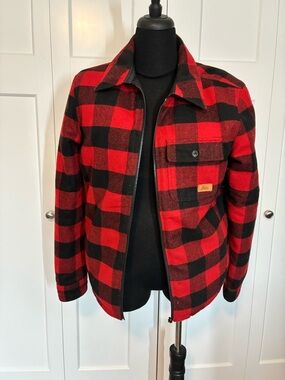 GH Bass L Red Black Buffalo Plaid Zip-Front Jacket Reversible Black Nylon Coat